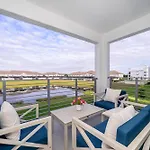 3121-207Mt Storey Lake, Condo 2/2 Lake View