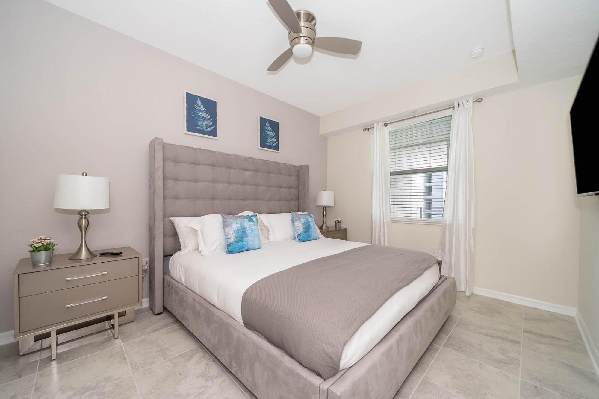 3121-207mt Storey Lake, 2/2 View Apartamento