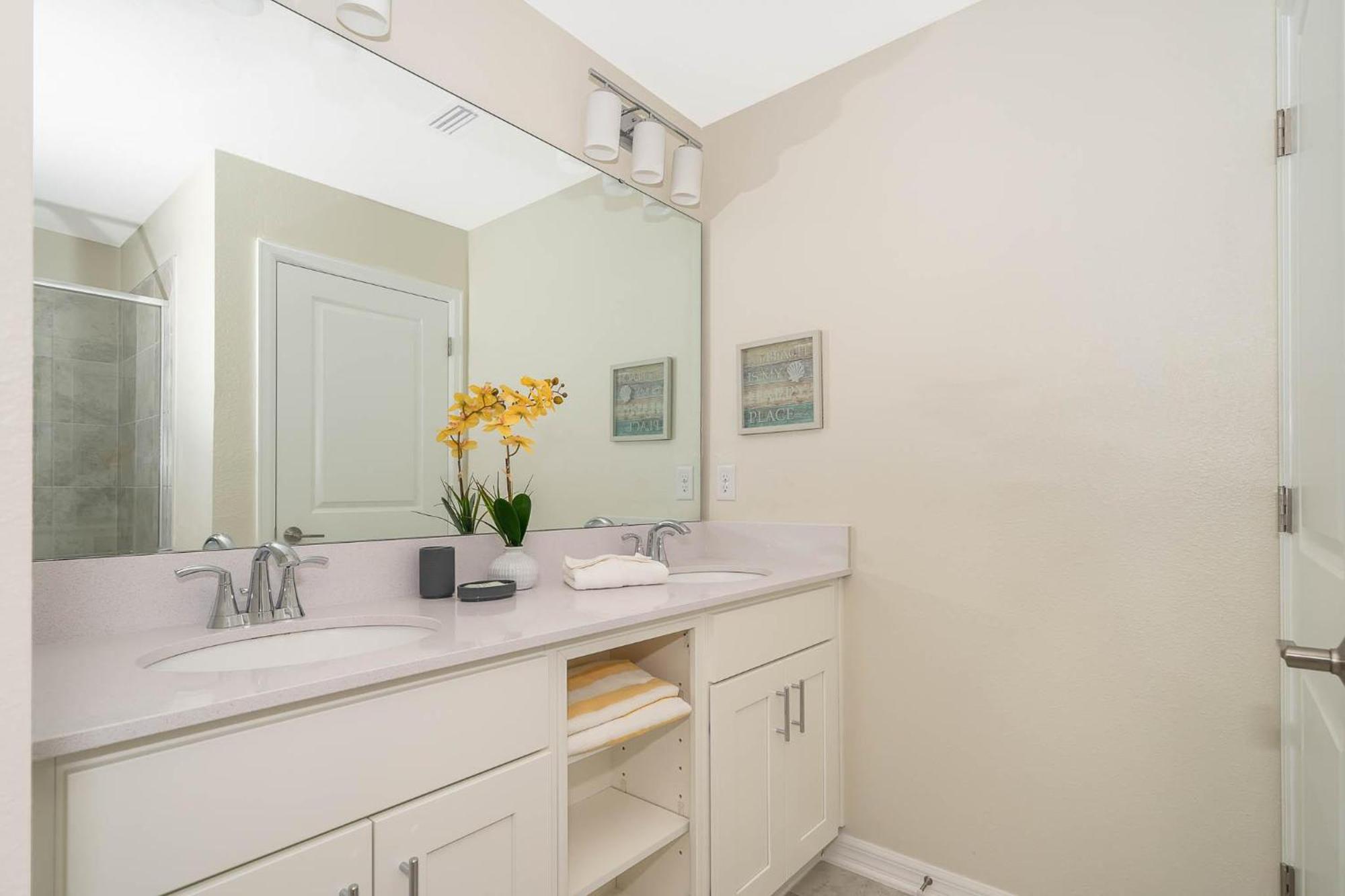 3121-207mt Storey Lake, 2/2 View Apartamento